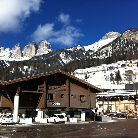 Bed & Breakfast Garni Tobia Campitello di Fassa Luaran gambar