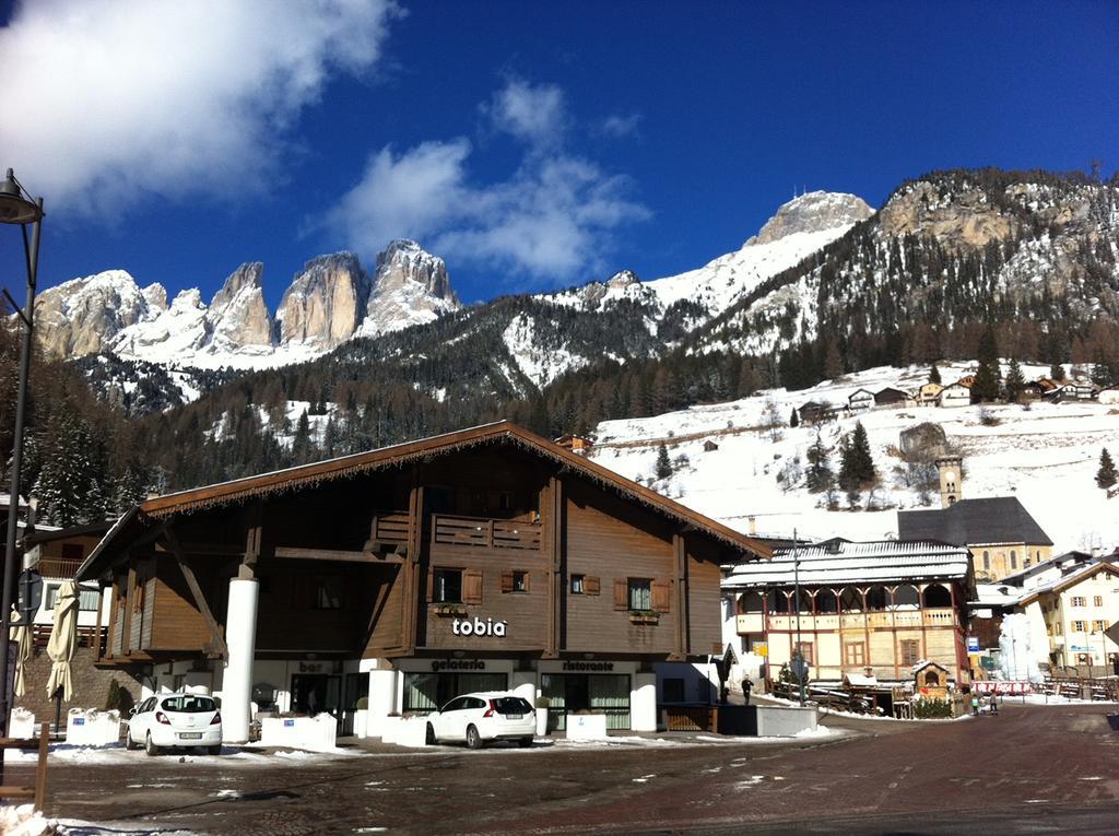 Bed & Breakfast Garni Tobia Campitello di Fassa Luaran gambar