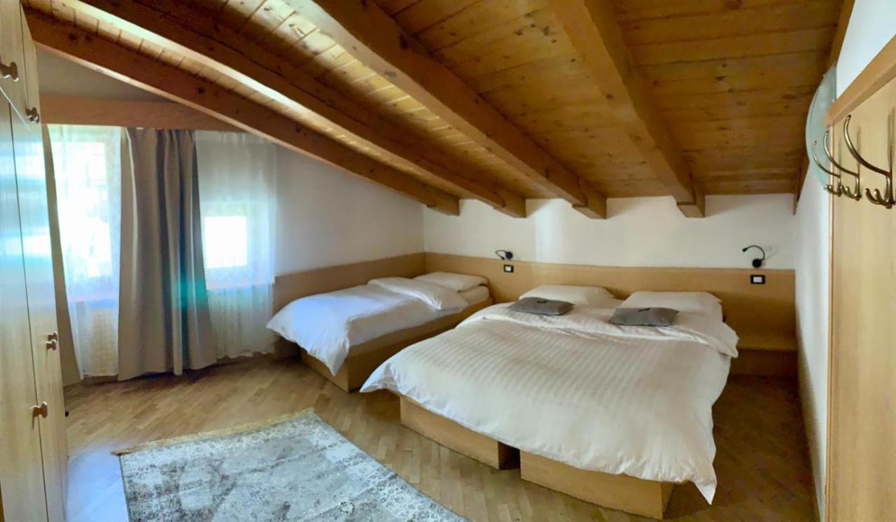 Bed & Breakfast Garni Tobia Campitello di Fassa Luaran gambar