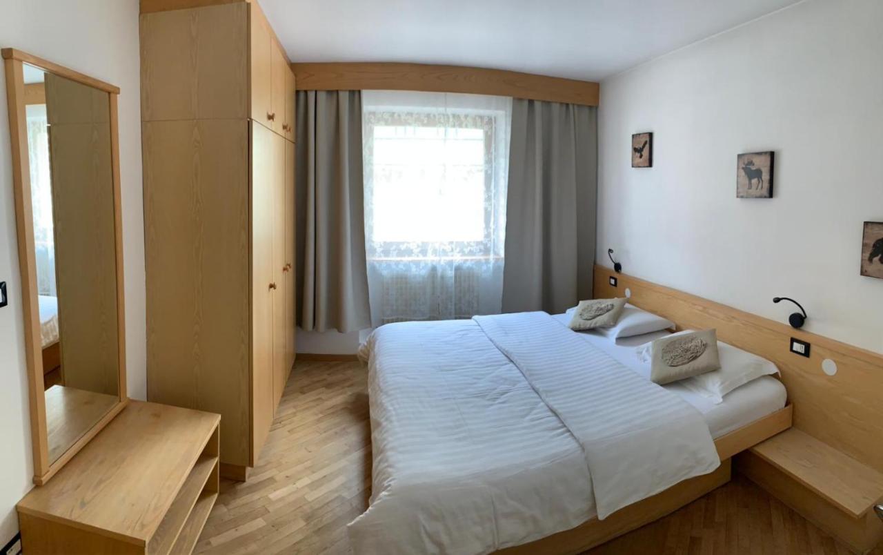 Bed & Breakfast Garni Tobia Campitello di Fassa Luaran gambar