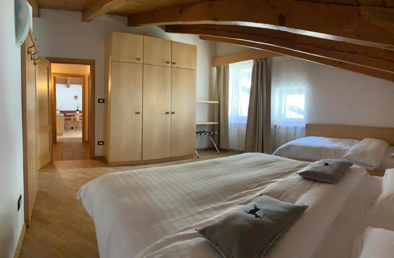 Bed & Breakfast Garni Tobia Campitello di Fassa Luaran gambar